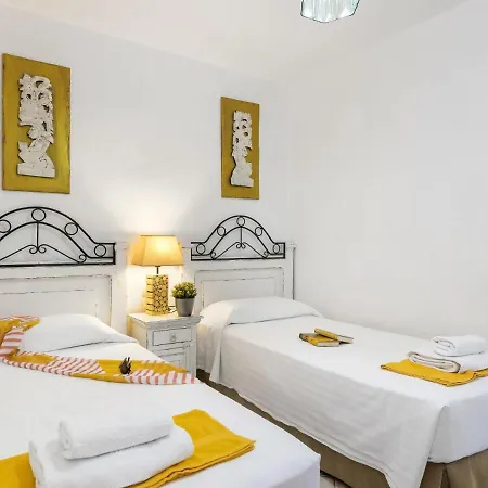 231 Parque Santiago 2 Bedroom 2 Bathroom, Wifi * Playa de las Américas